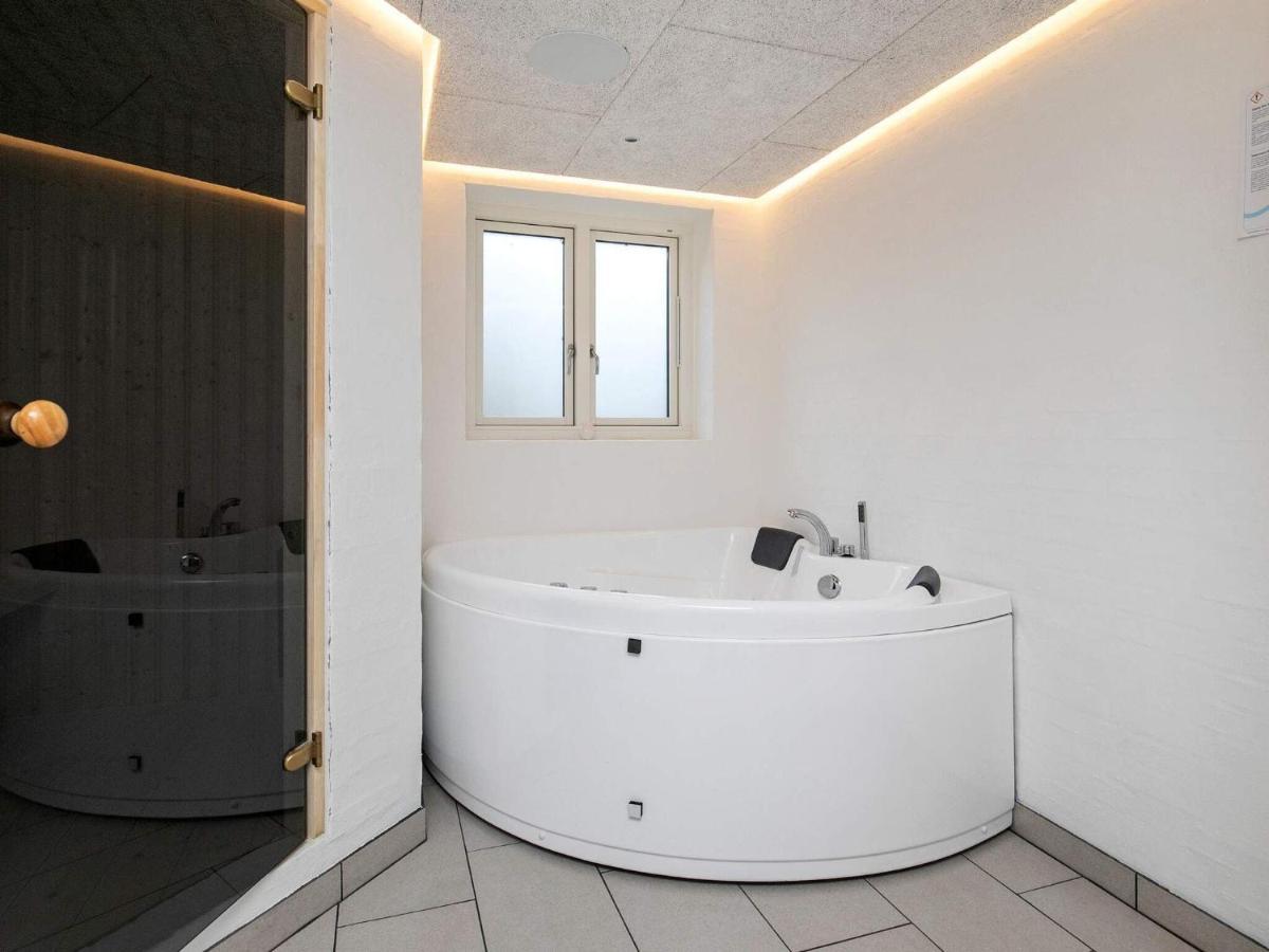 14 Person Holiday Home In L Kken ลอคเคิน ภายนอก รูปภาพ